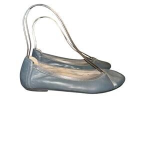 Women’s Gray Vionics Leather Ballet Flats. Size 8.5
